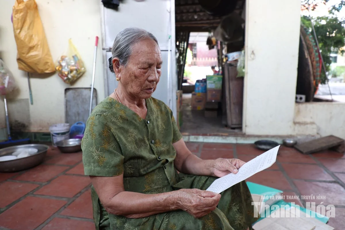 Hoa trên sóng Lạch Bạng (Bài cuối): Một đời lo việc làng, việc nhà