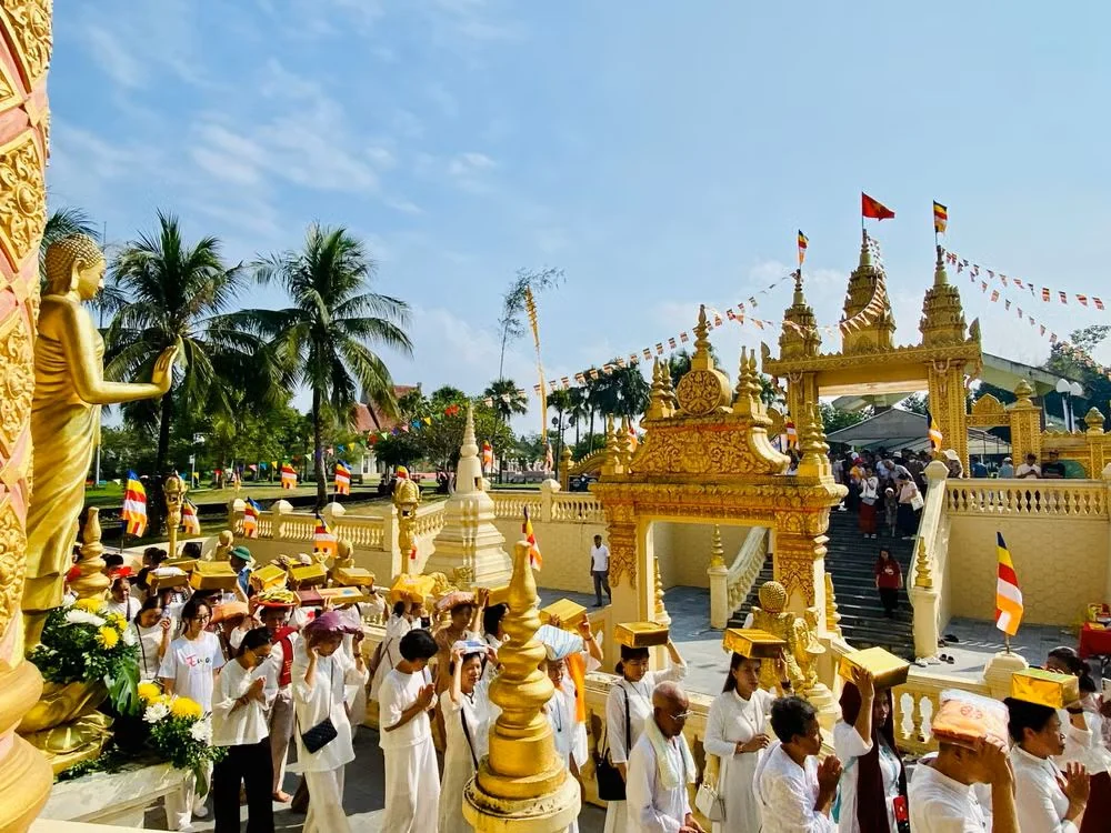 Đề xuất thêm ngày nghỉ hưởng nguyên lương, bỏ giấy phép kinh doanh