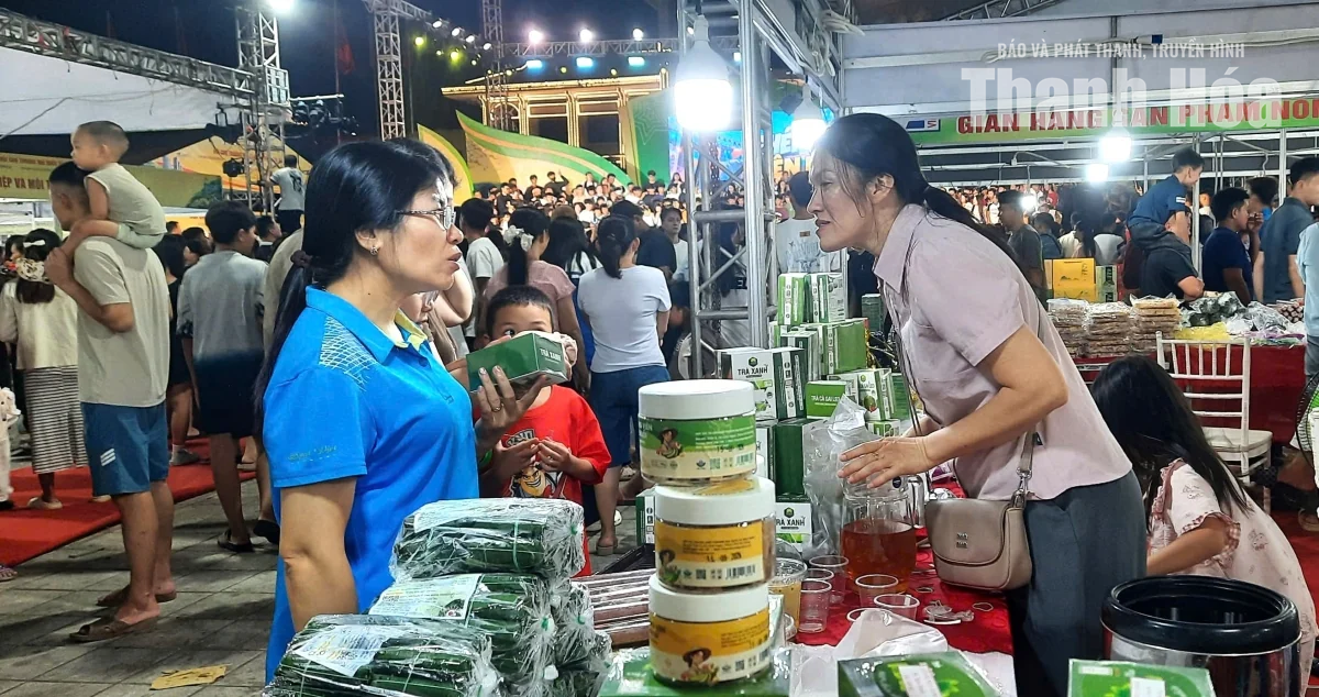 Quảng bá sản phẩm Thanh Hóa tại Hội chợ Thương mại quốc tế Điện Biên