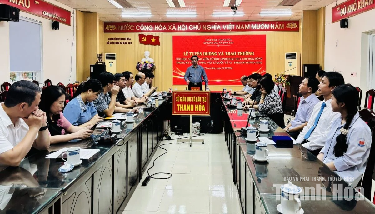 Tuyên dương học sinh đoạt huy chương Olympic Vật lí quốc tế Al - Fergani