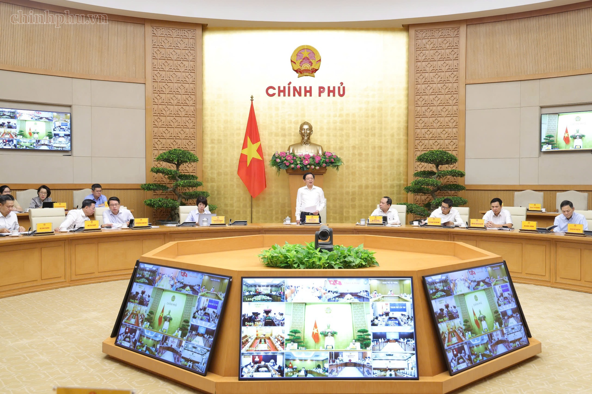 Thúc đẩy liên kết viện - trường - doanh nghiệp trong nghiên cứu phát triển khoa học, công nghệ