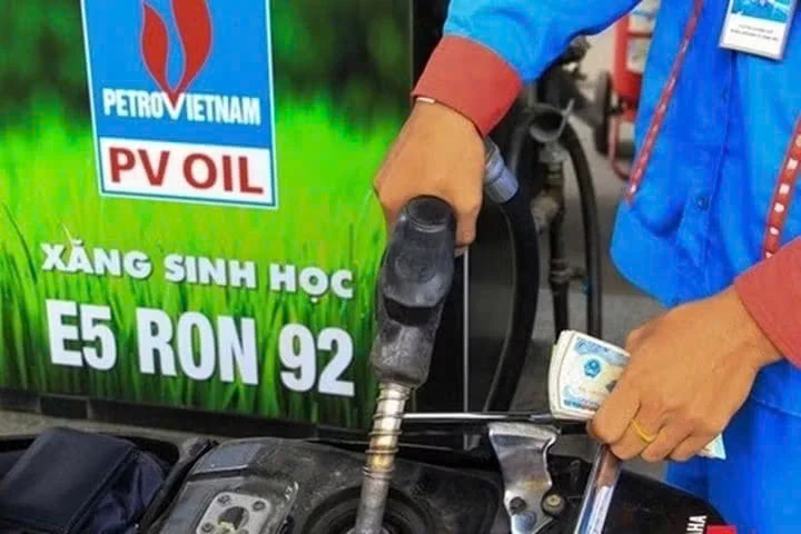 Sớm trình Chính phủ dự thảo nghị định mới về kinh doanh xăng dầu