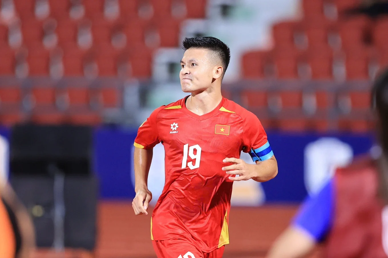 Hà Nội FC thắng derby Thủ đô; Điều kiện để Cristiano Ronaldo trở lại đội tuyển Bồ Đào Nha