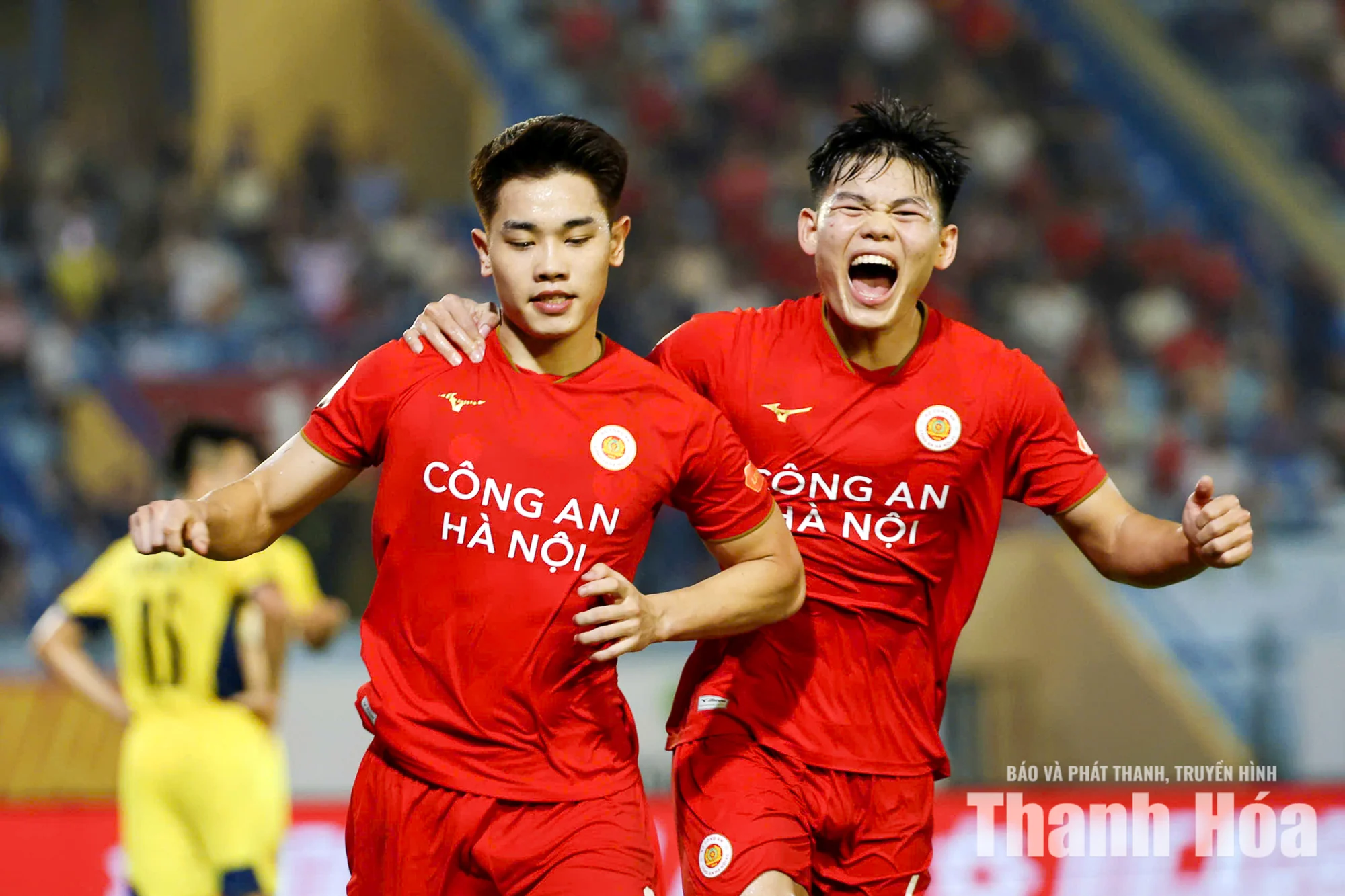 Thanh Hóa giành 1 điểm quả cảm trên sân của Công an Hà Nội