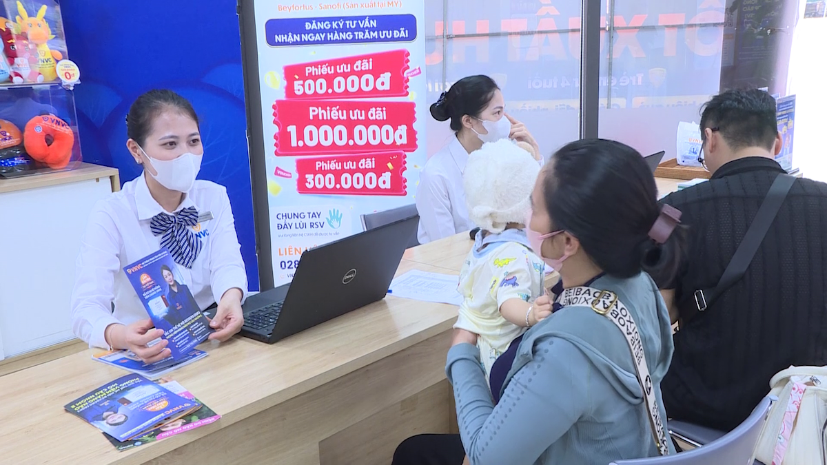 VNVC bảo đảm nguồn vắc xin não mô cầu, cam kết bình ổn giá trước nhu cầu phòng bệnh gia tăng
