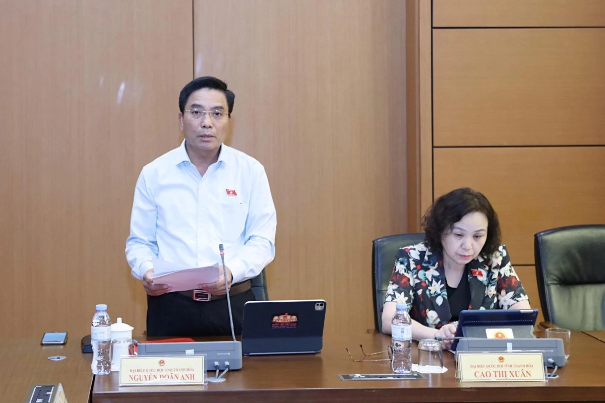 Đại biểu Quốc hội tỉnh Thanh Hóa góp ý vào các dự án luật