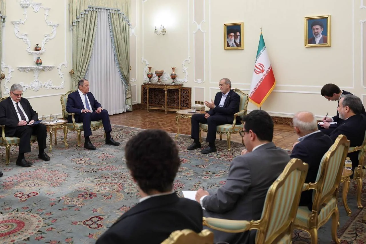 Iran và Nga tăng cường hợp tác, phản đối áp đặt bằng vũ lực