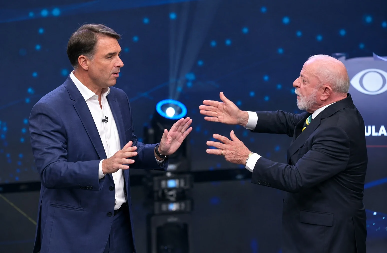 Hai ứng cử viên Tổng thống Brazil tranh luận trên truyền hình trước vòng hai