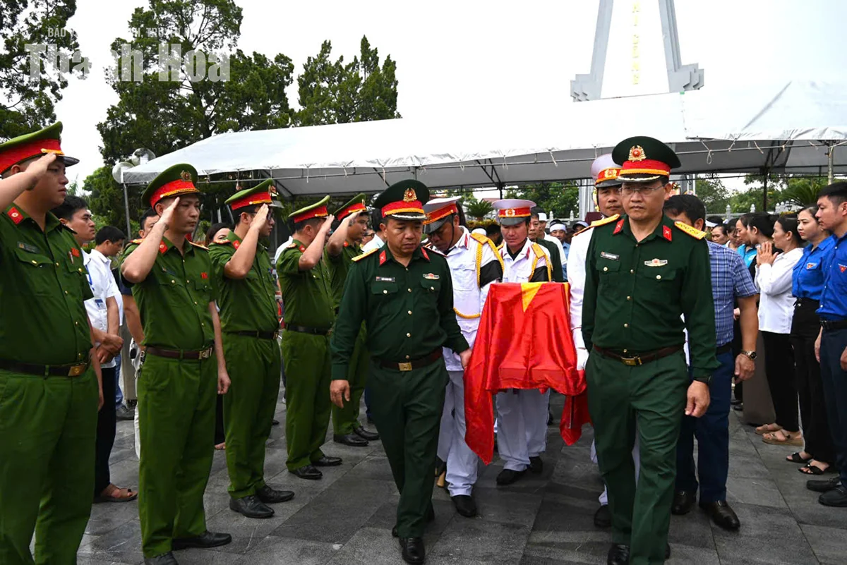 Đón nhận, truy điệu và an táng hài cốt liệt sĩ Nguyễn Văn Nghị