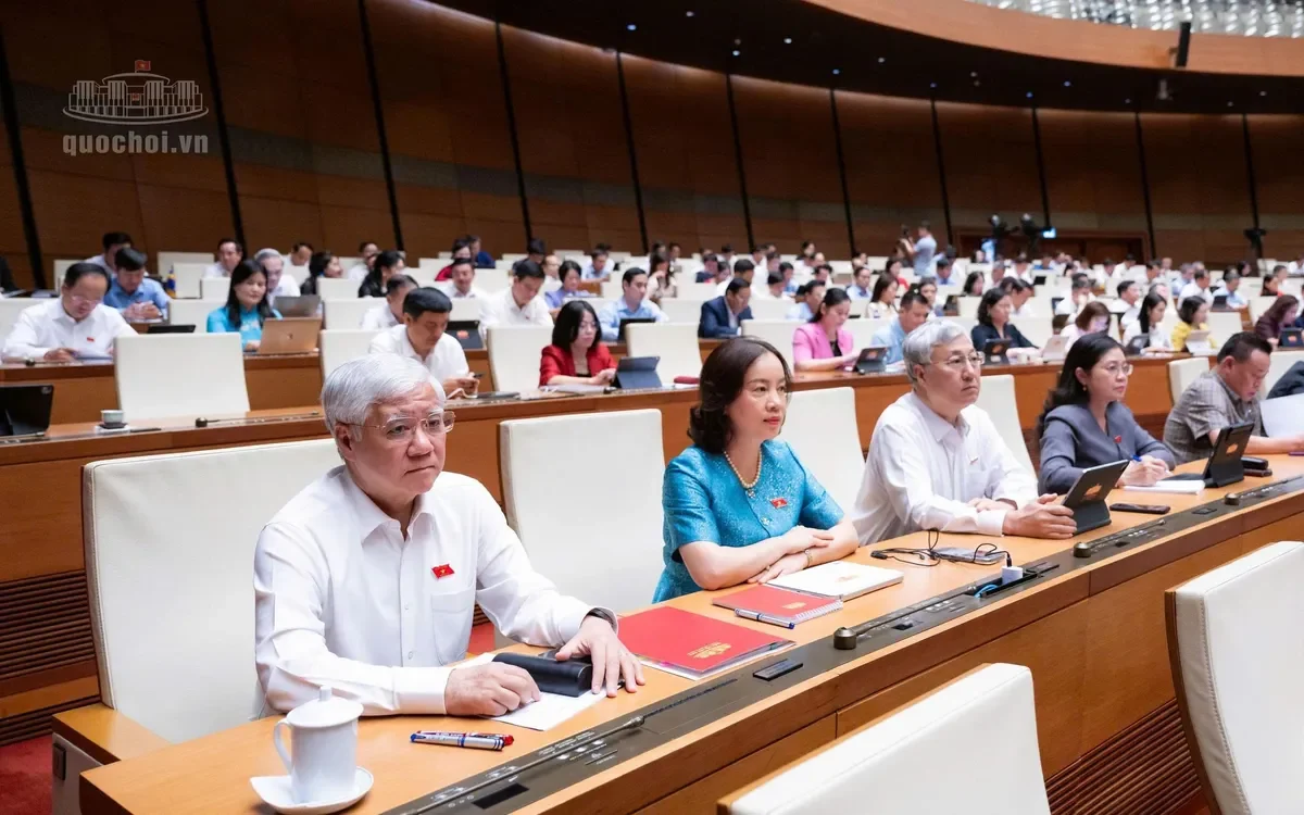 Ngày 27/10, Quốc hội thảo luận về dự thảo Bộ luật Hình sự (sửa đổi)
