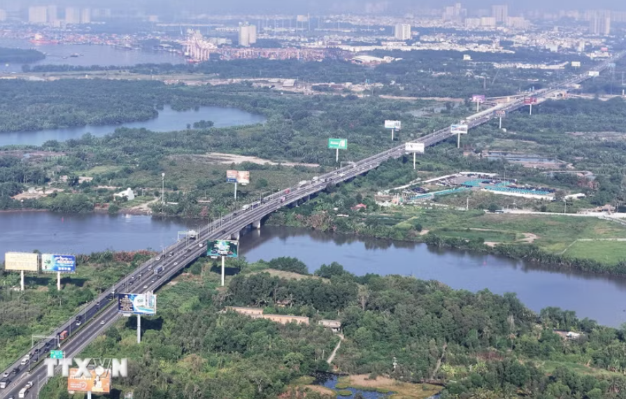 Quốc hội làm việc về Luật Đất đai, Luật Phát triển doanh nghiệp nhỏ và vừa