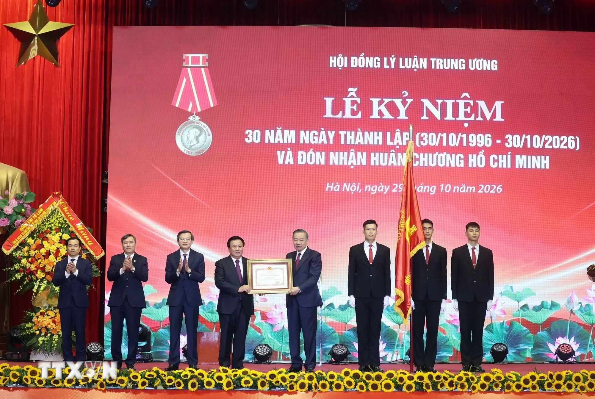 Hội đồng Lý luận Trung ương tiếp tục khẳng định vai trò nòng cốt trong nghiên cứu và tư vấn chiến lược