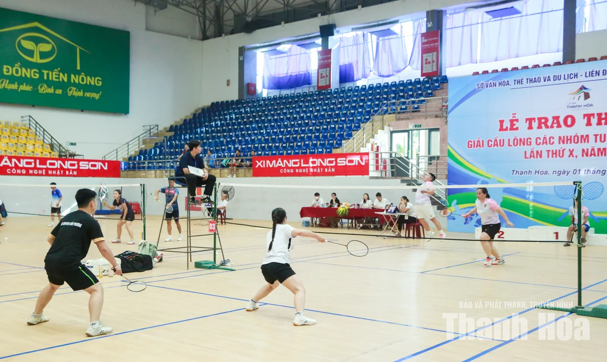 200 vận động viên tranh tài tại Giải cầu lông các nhóm tuổi tỉnh Thanh Hóa