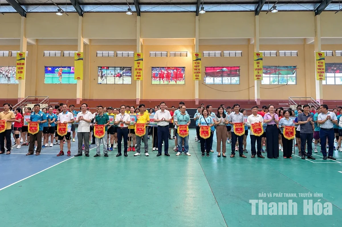Hà Trung khai mạc giải thể thao chào mừng Ngày Văn hóa Việt Nam