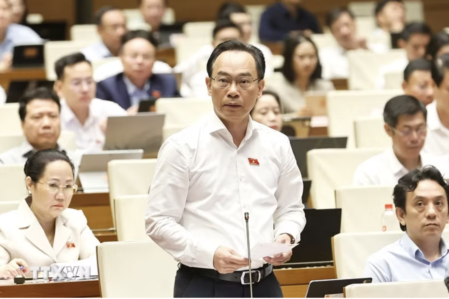 Bộ trưởng Hoàng Minh Sơn làm rõ 6 nhóm vấn đề trọng tâm của ngành giáo dục