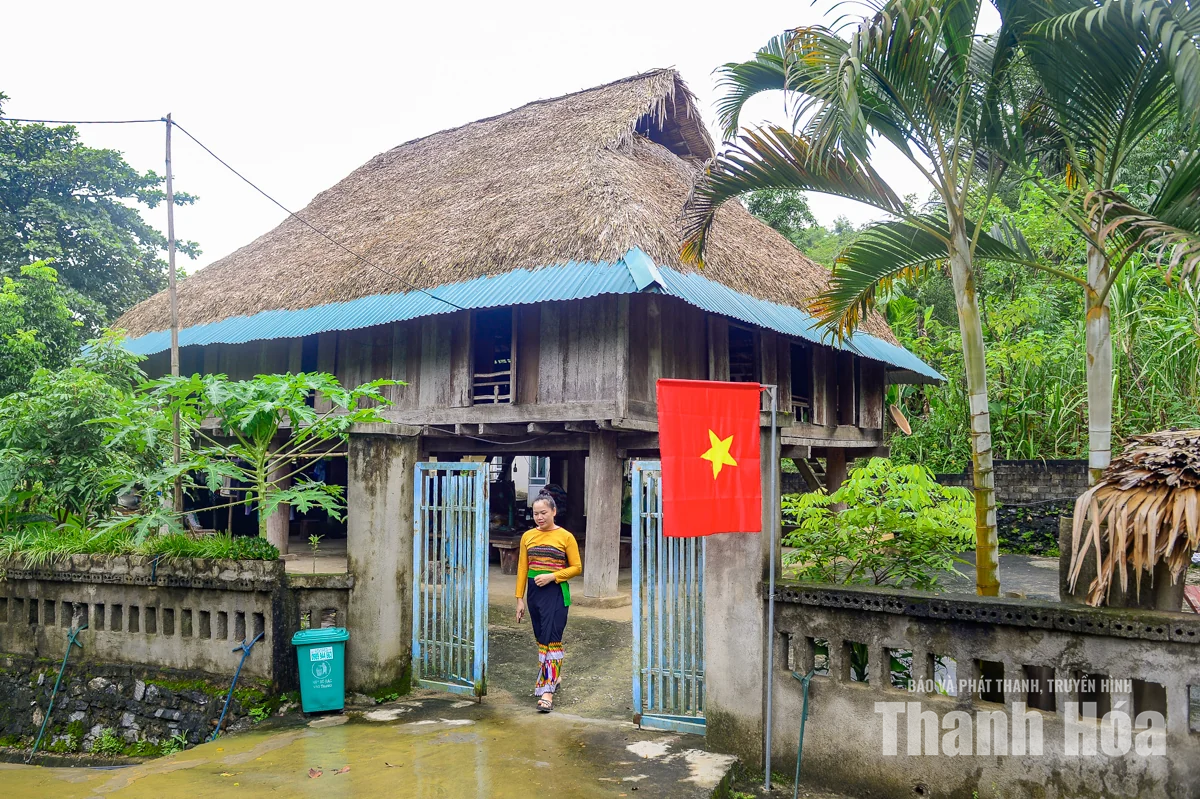 Nếp nhà sàn giữ hồn bản Thái nơi miền Tây xứ Thanh