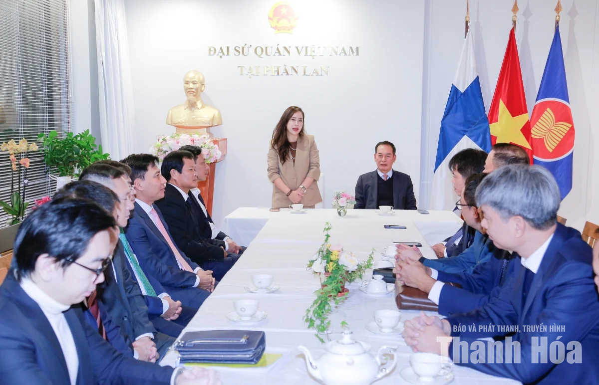 Đoàn công tác tỉnh Thanh Hóa làm việc với Đại sứ quán Việt Nam tại Phần Lan