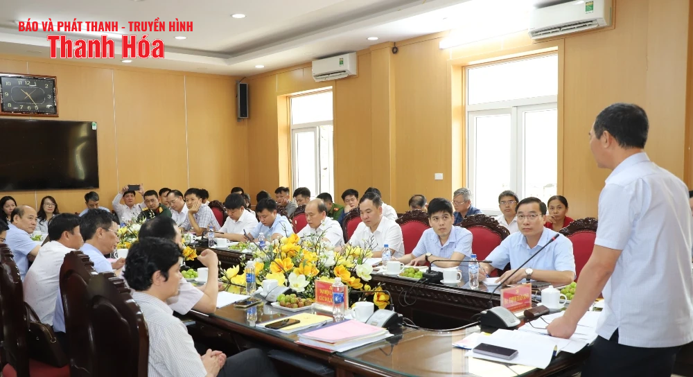 Phó Bí thư Tỉnh ủy Trịnh Tuấn Sinh chủ trì hội nghị cho ý kiến về công tác chuẩn bị Đại hội Đảng bộ 6 xã