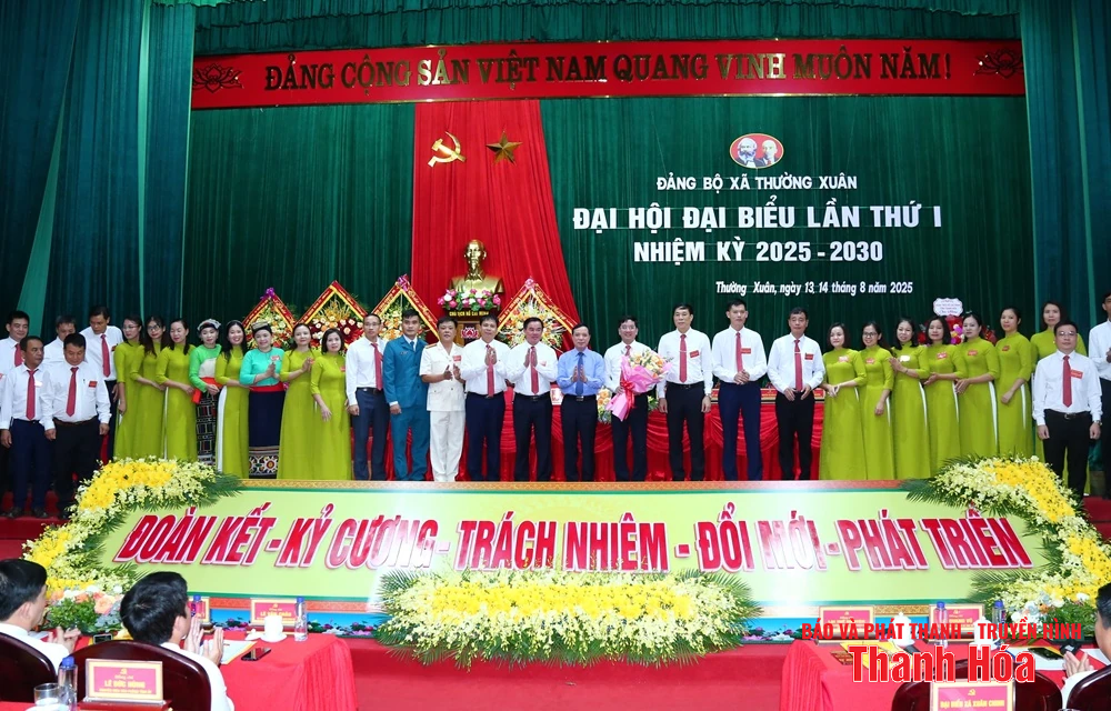 Phó Bí thư Thường trực Tỉnh ủy Lại Thế Nguyên dự Đại hội đại biểu Đảng bộ xã Thường Xuân