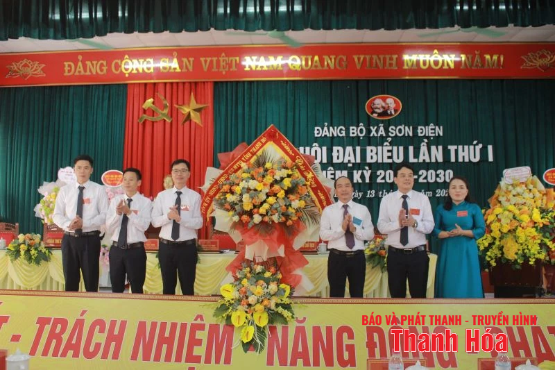Phó Chủ tịch Thường trực HĐND tỉnh Lê Tiến Lam dự Đại hội đại biểu Đảng bộ xã Sơn Điện