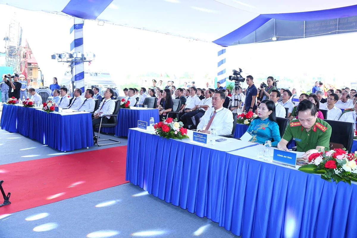 Lễ khởi công xây dựng dự án Nhà ở xã hội Nam Ngạn