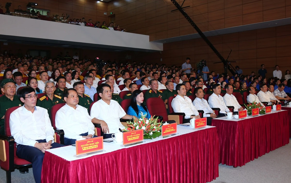 Chương trình nghệ thuật chào mừng thành công Đại hội đại biểu Đảng bộ tỉnh lần thứ XX