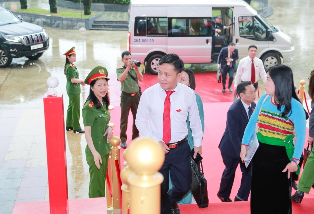 Ứng dụng công nghệ sinh trắc học khuôn mặt phục vụ Đại hội Đảng bộ tỉnh lần thứ XX