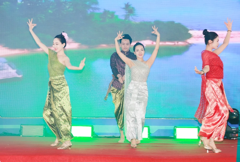 Khởi công dự án Đầu tư xây dựng và kinh doanh hạ tầng khu công nghiệp WHA Smart Technology 1 - Thanh Hóa