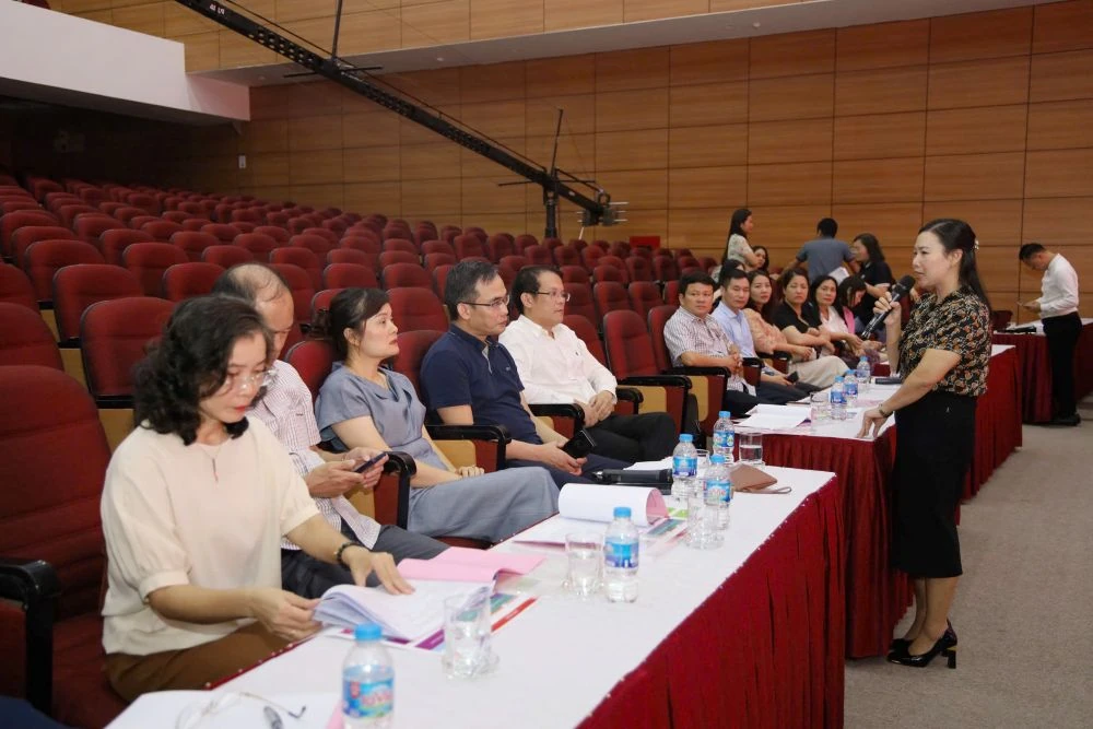 Tổng duyệt chương trình Mít tinh và nghệ thuật chào mừng thành công Đại hội Đảng bộ tỉnh lần thứ XX