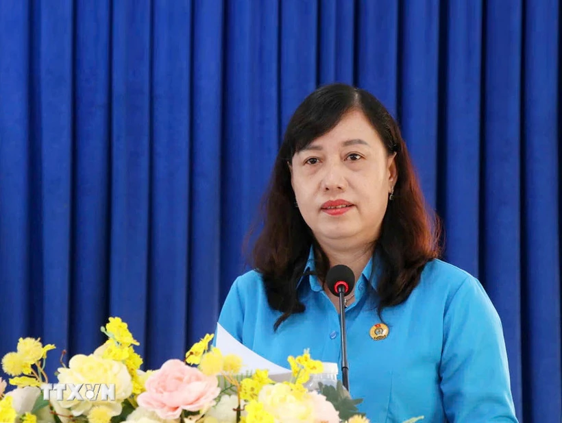 Góp ý dự thảo văn kiện Đại hội Đảng: Khát vọng nâng tầm giai cấp công nhân