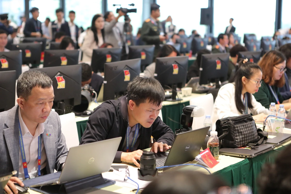 Gần 700 cơ quan báo chí trong nước và quốc tế tác nghiệp tại Đại hội XIV của Đảng