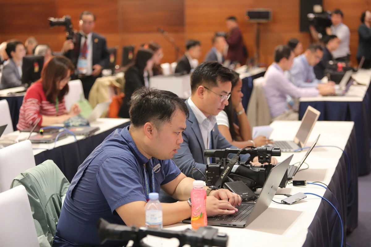 Gần 700 cơ quan báo chí trong nước và quốc tế tác nghiệp tại Đại hội XIV của Đảng