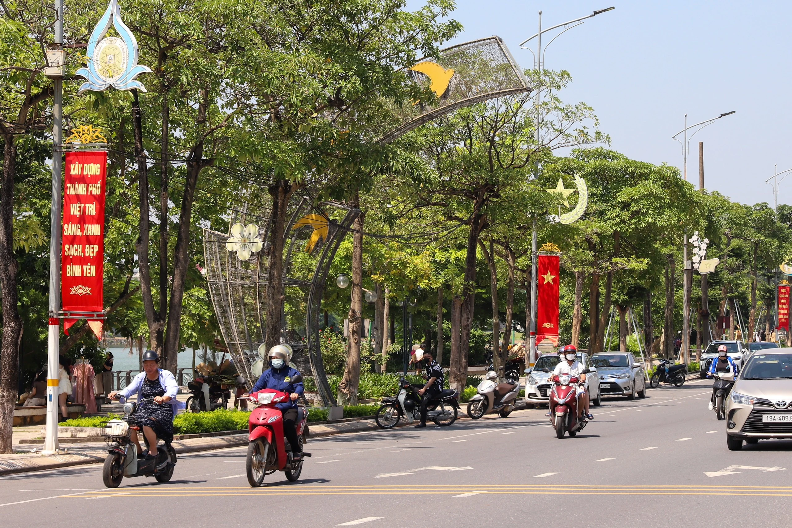 Brilliant flying flags to celebrate National Independence Day