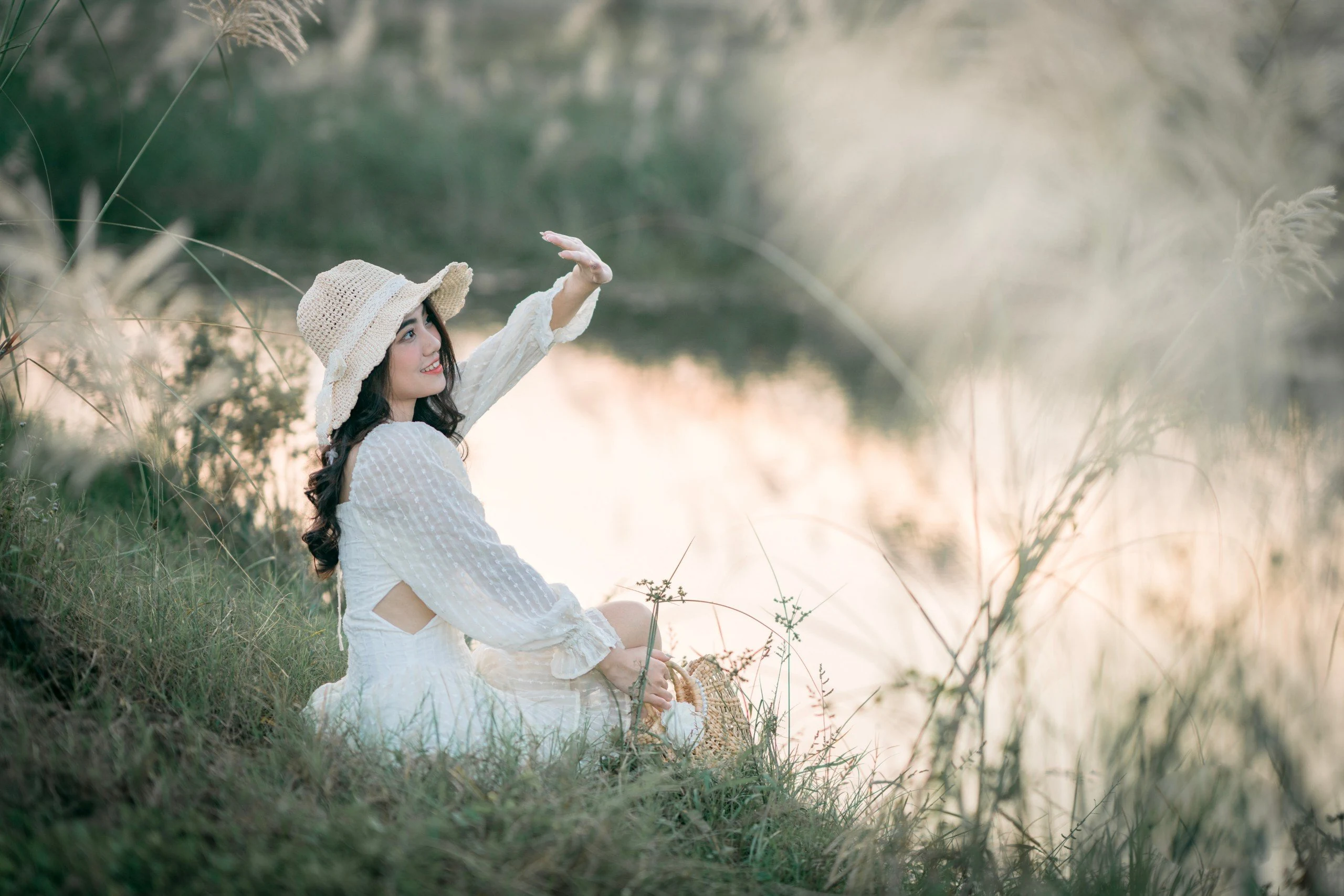The colossal season of white reeds