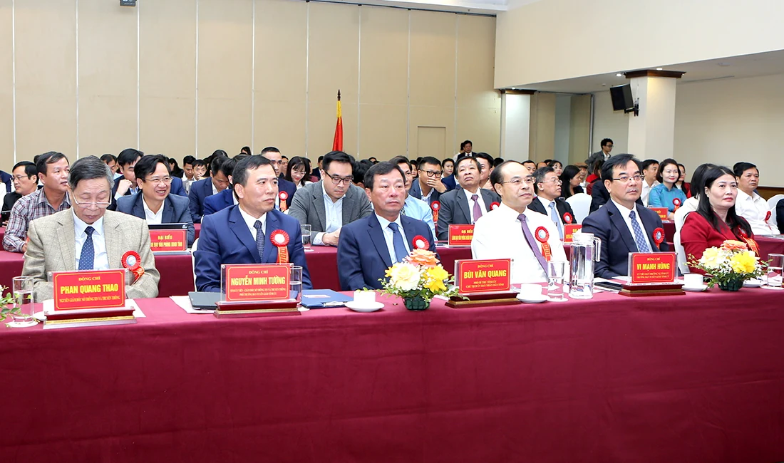Provincial Department of Information and Communications: Receiving the Second-Class Labor Medal and meeting to celebrate the 20th anniversary of its establishment