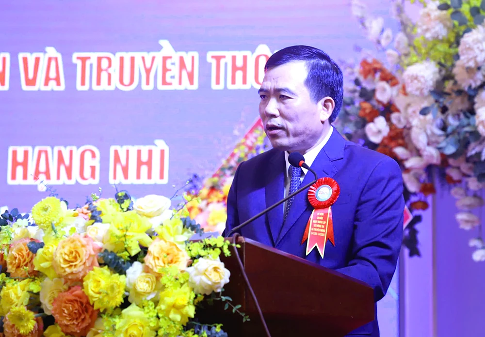 Provincial Department of Information and Communications: Receiving the Second-Class Labor Medal and meeting to celebrate the 20th anniversary of its establishment