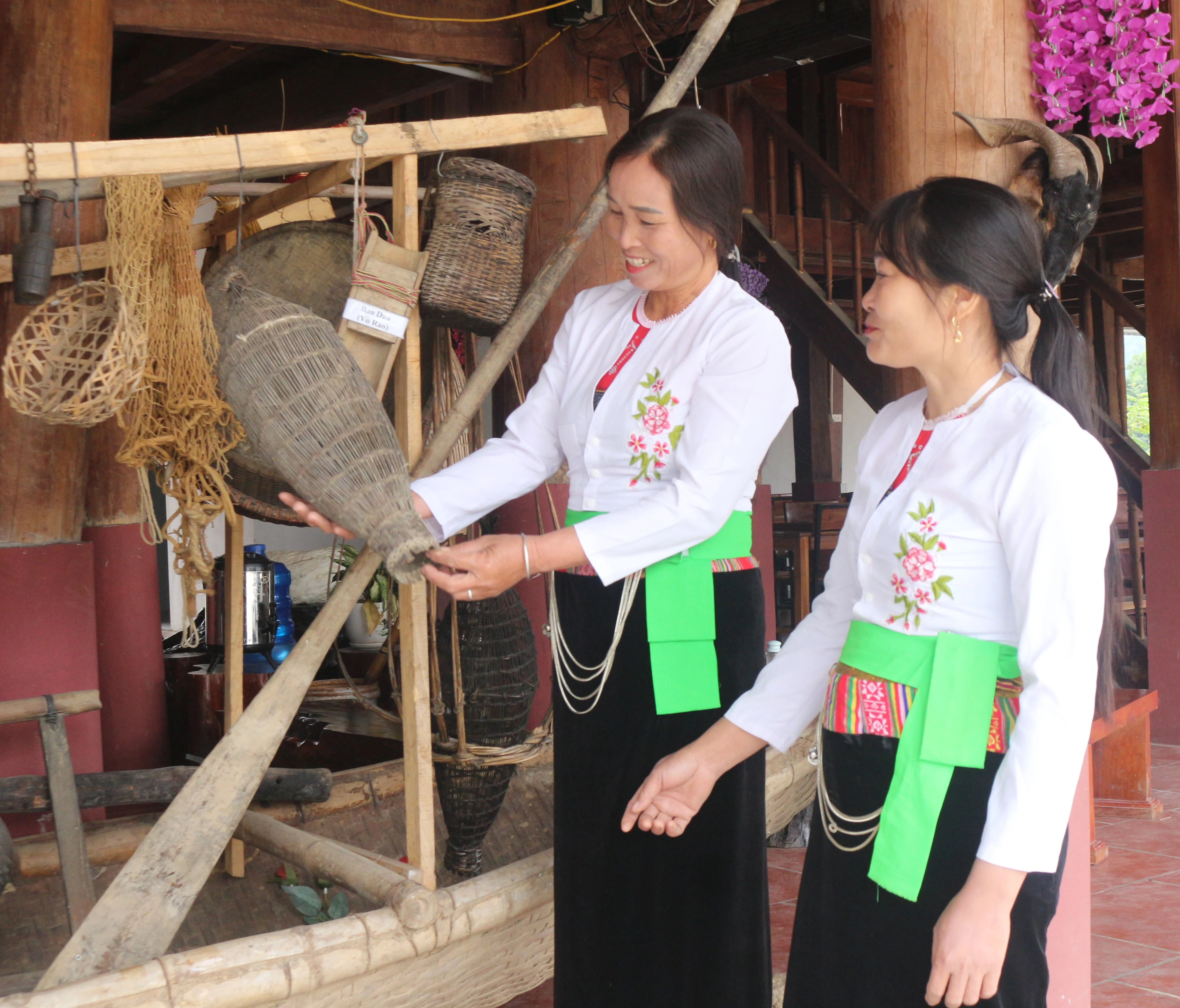 Preserving the precious heritage of ethnic minorities