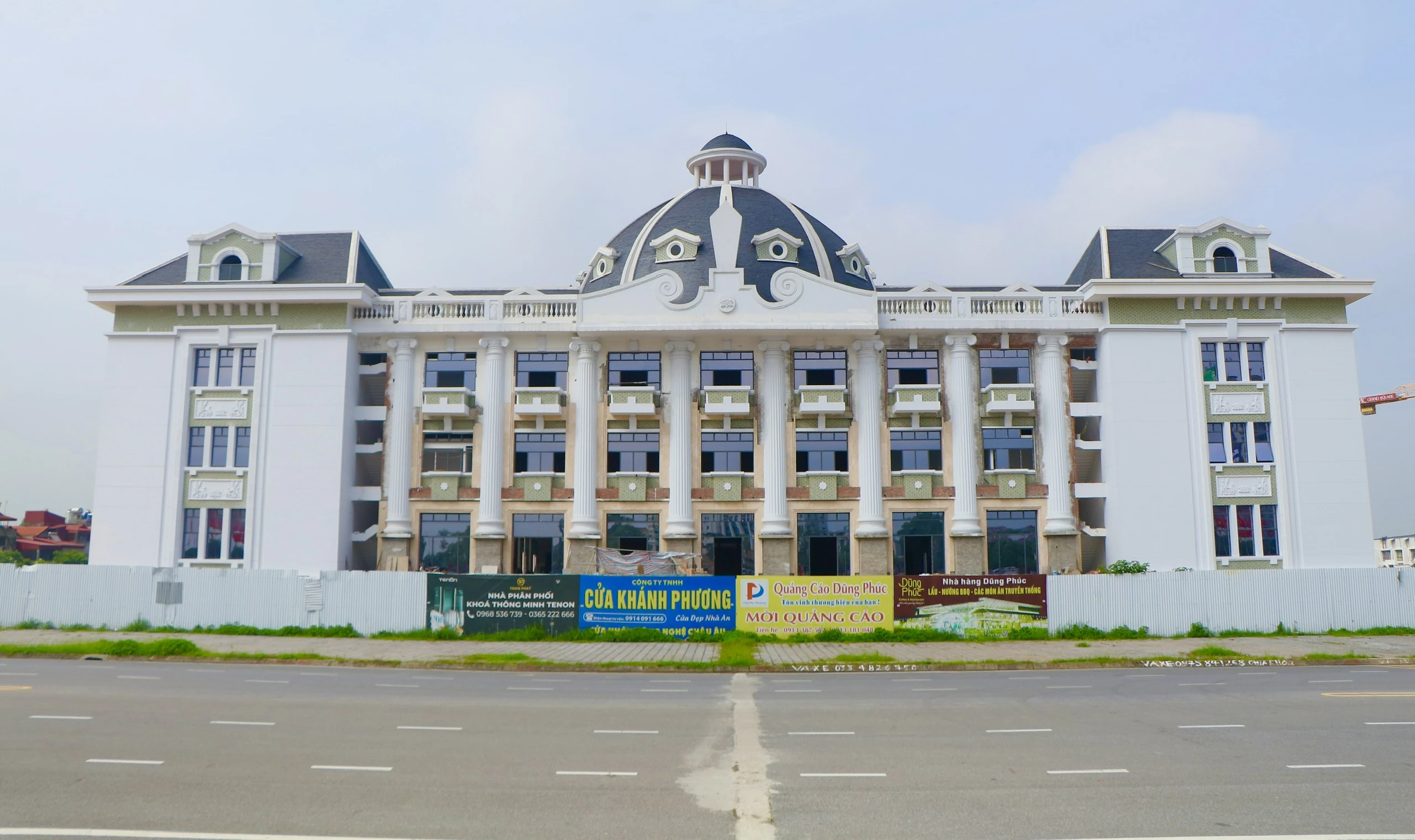 Inside the Final Stages of the Phu Tho Provincial Cultural and Arts House