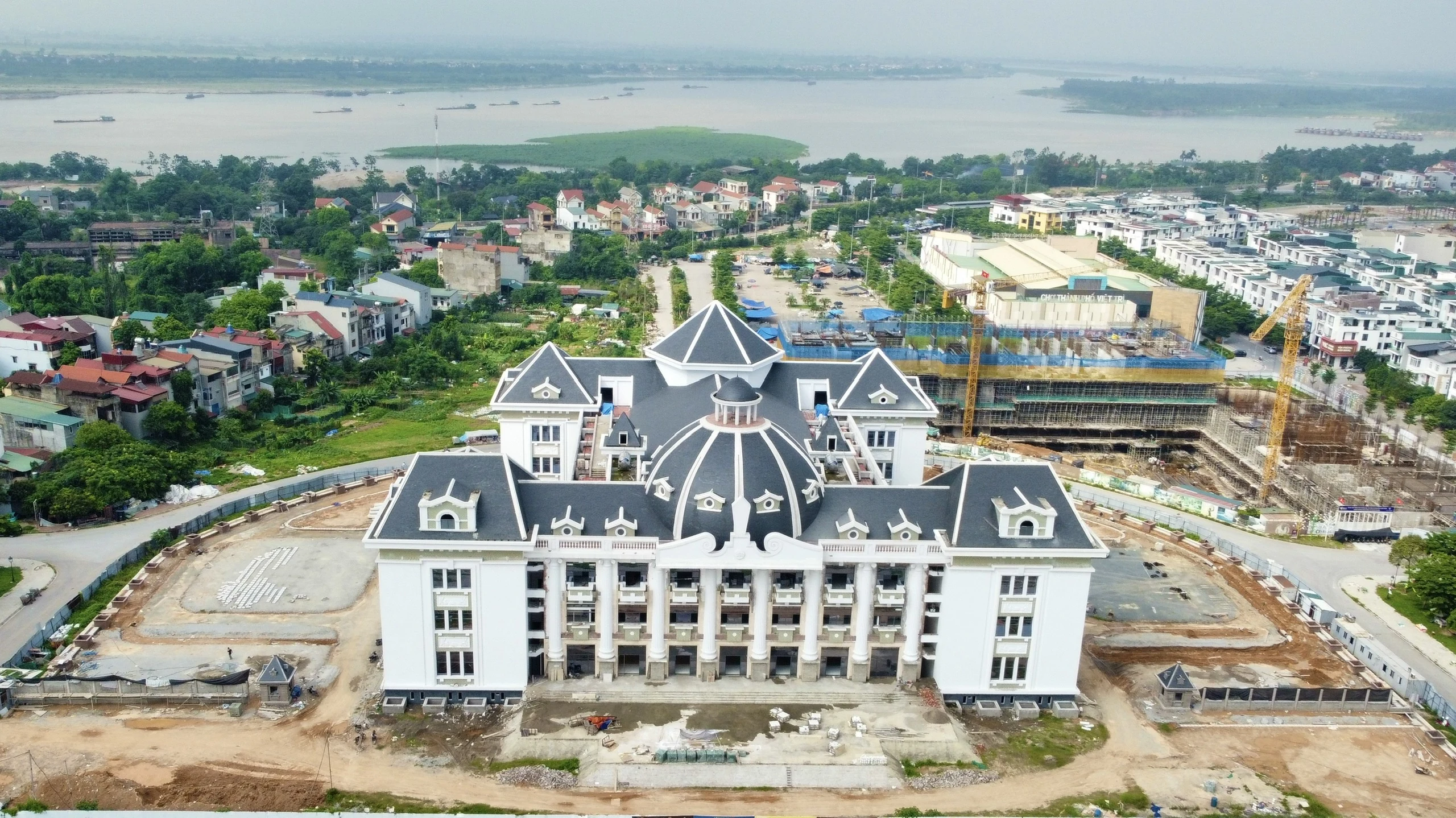 Inside the Final Stages of the Phu Tho Provincial Cultural and Arts House