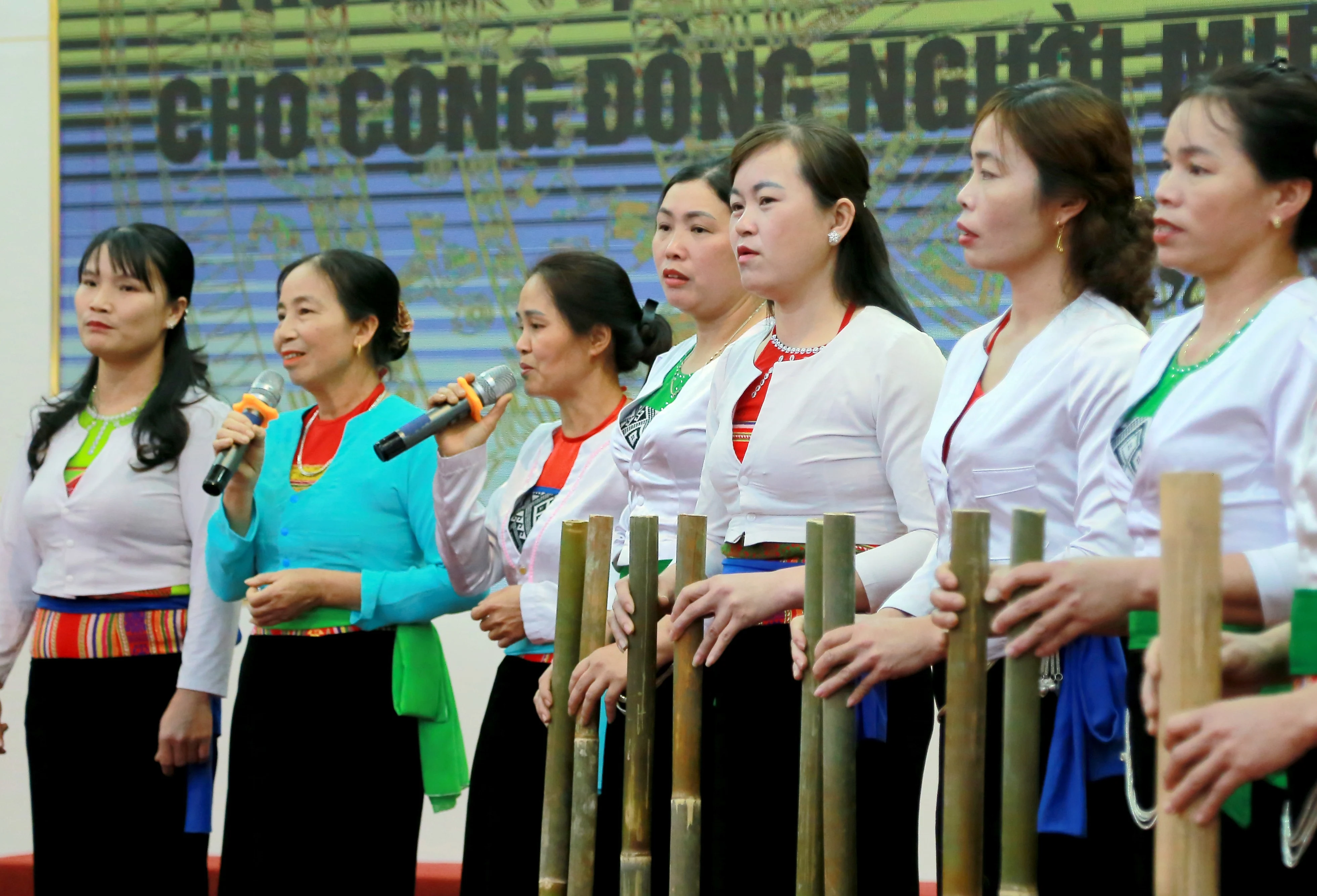 Tan Son: Preserving cultural heritage, strengthening community identity