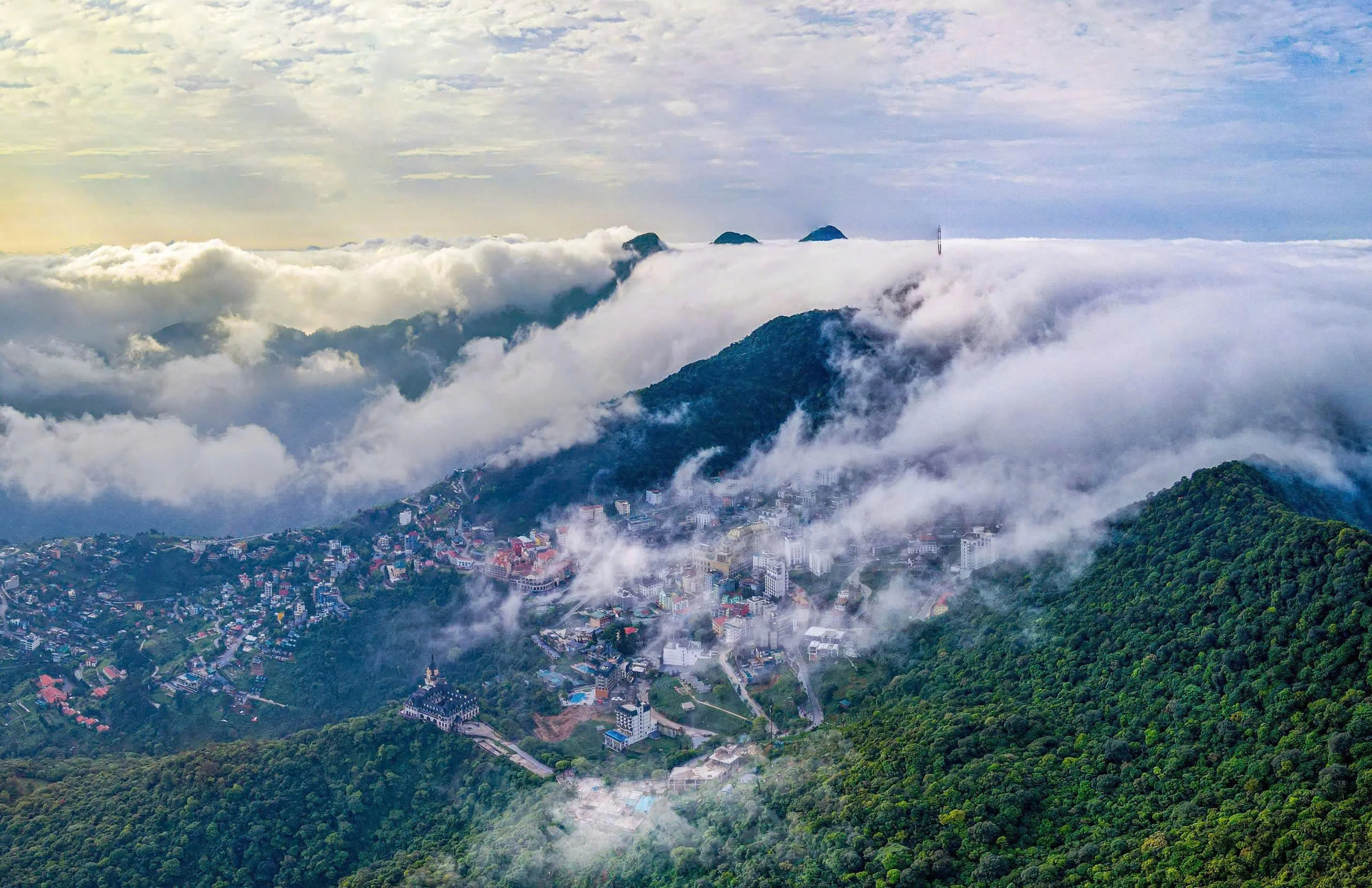 Connecting the “golden triangle” to develop tourism and services