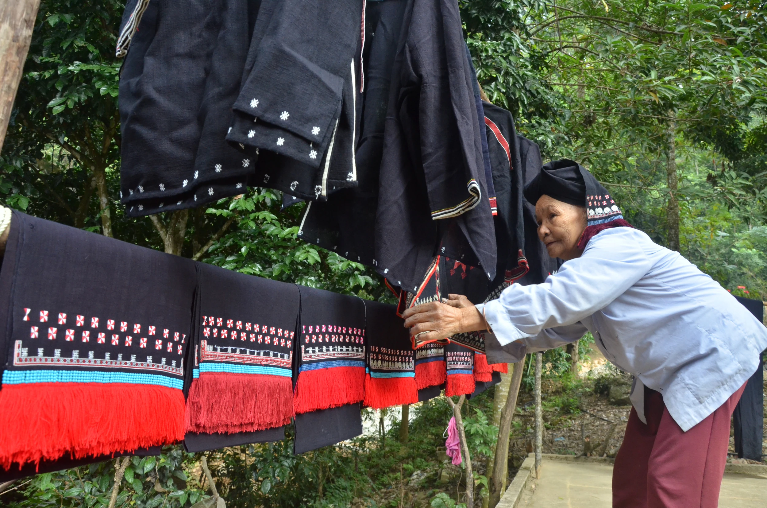 “Slow living” in Sung village: Where time stands still