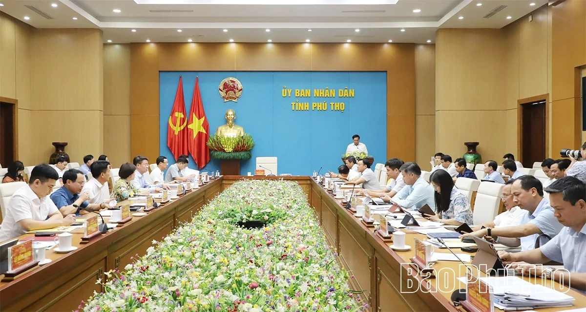 Focus on Socio-Economic Development in the Final Months of the Year