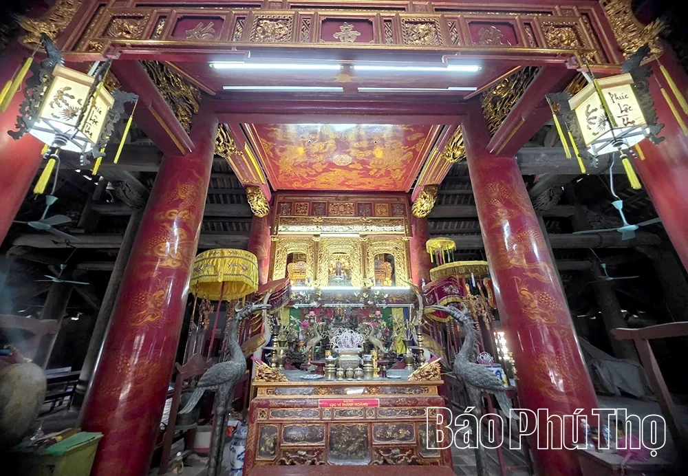 Huong Canh Communal House Complex – A “Living Museum” of Royal Architecture in the Doai Region