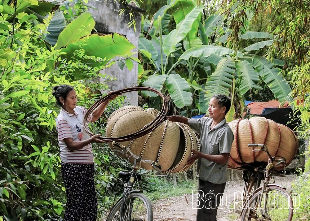 “Keeping the Flame” of Traditional Crafts in Phu Tho