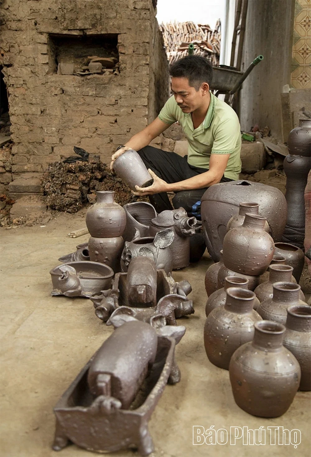 “Keeping the Flame” of Traditional Crafts in Phu Tho