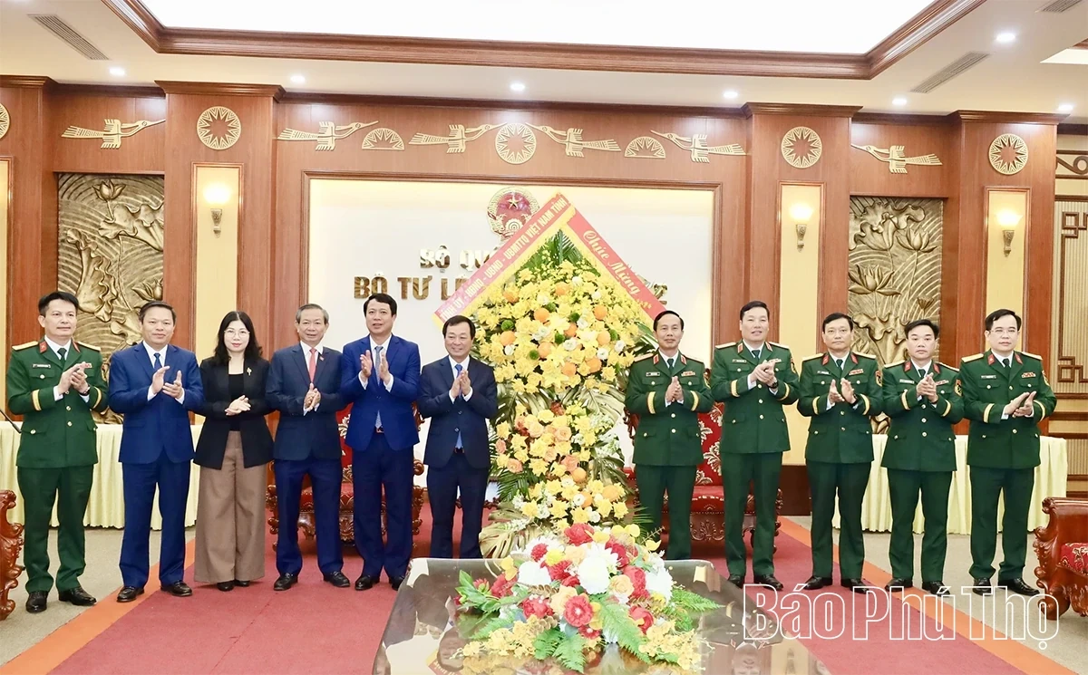 Provincial leaders visit and congratulate Military Region 2 Command and Provincial Military Command