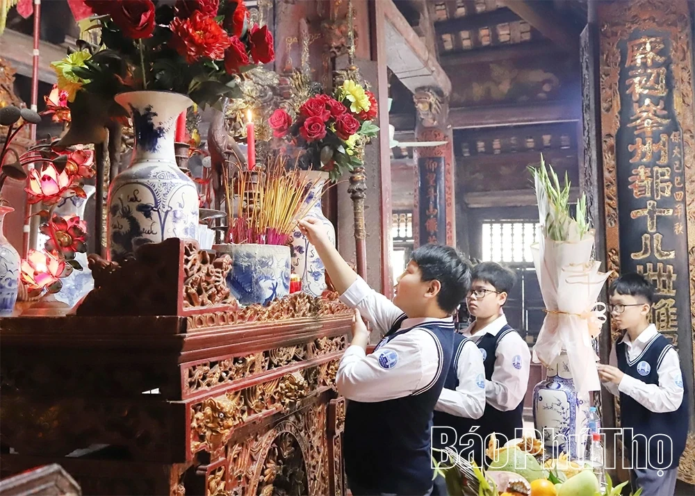 Experiencing School Tourism and Heritage Education