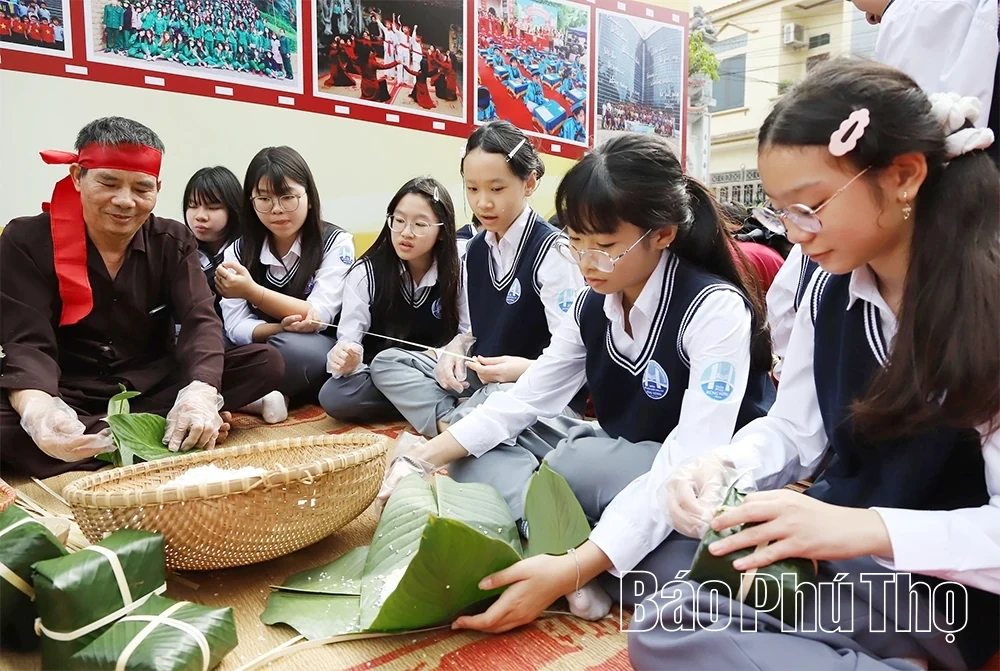 Experiencing School Tourism and Heritage Education