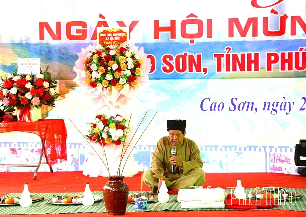 Distinctive Culture of the Tay People: Strengthening Community in Cao Son Commune